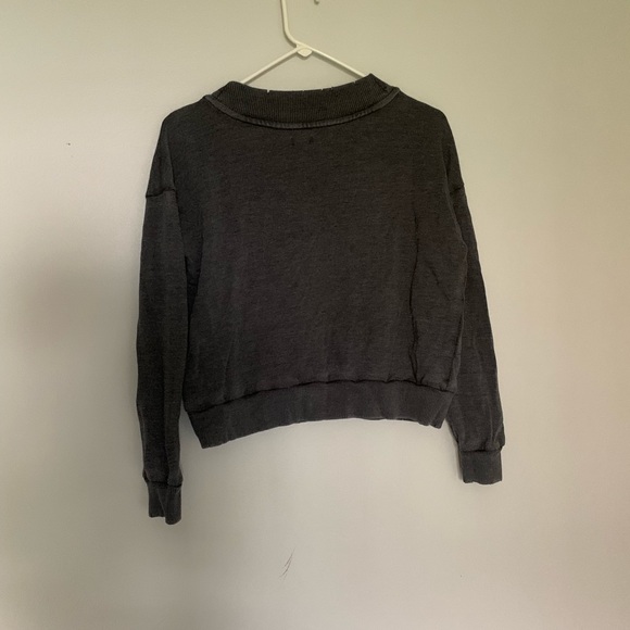 Distressed Pullover - Picture 3 of 3